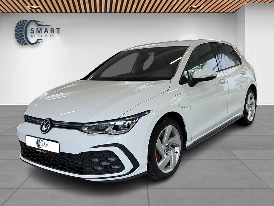 VW Golf VIII 1,4 GTE DSG 5d