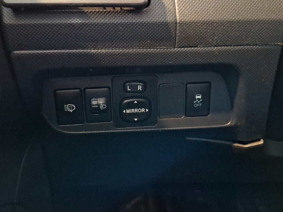 Toyota Auris 1,6 Luna 5d