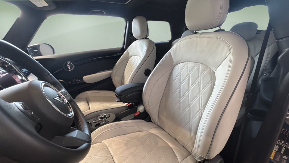 MINI Cooper SE Camden Edition 3d