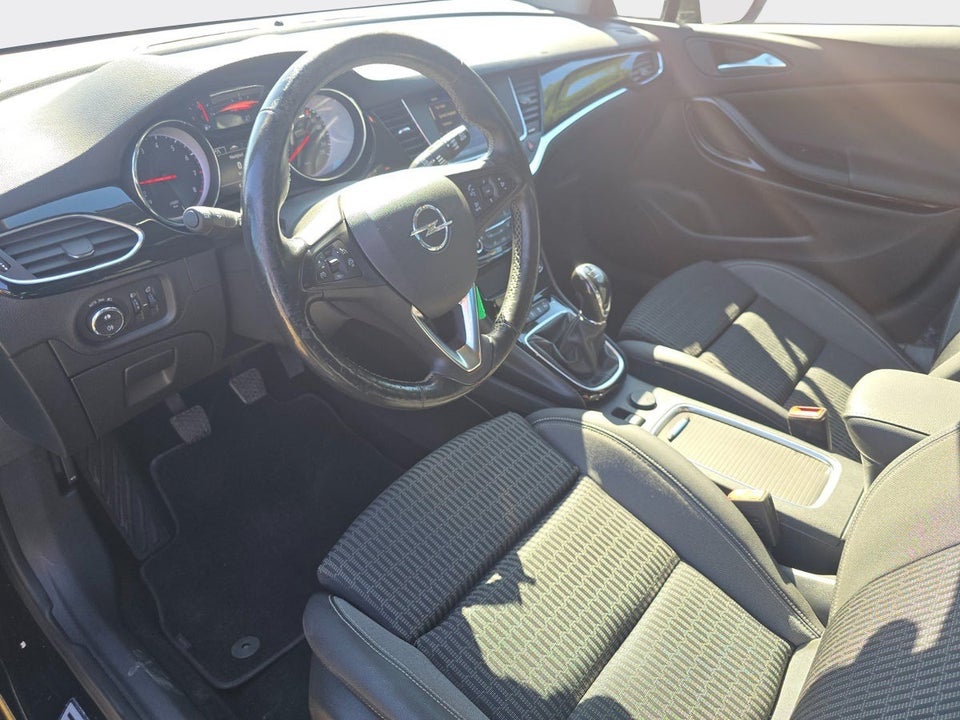 Opel Astra 1,2 T 110 Edition 5d