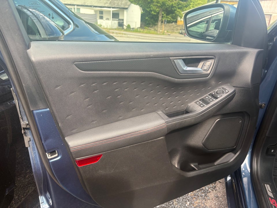 Ford Kuga 2,5 PHEV ST-Line CVT 5d