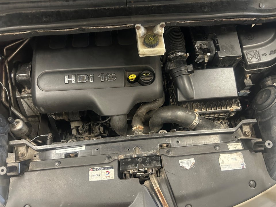 Citroën Grand C4 Picasso 2,0 HDi 138 VTR E6G 7prs 5d