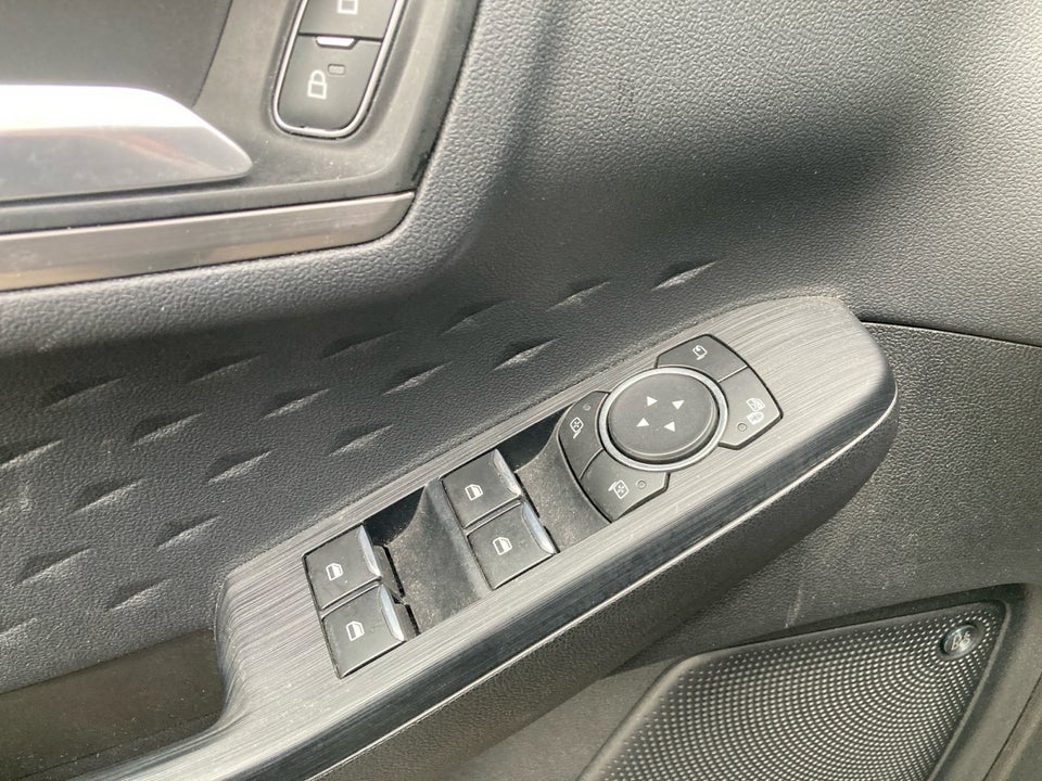 Ford Kuga 2,5 PHEV Titanium X CVT 5d