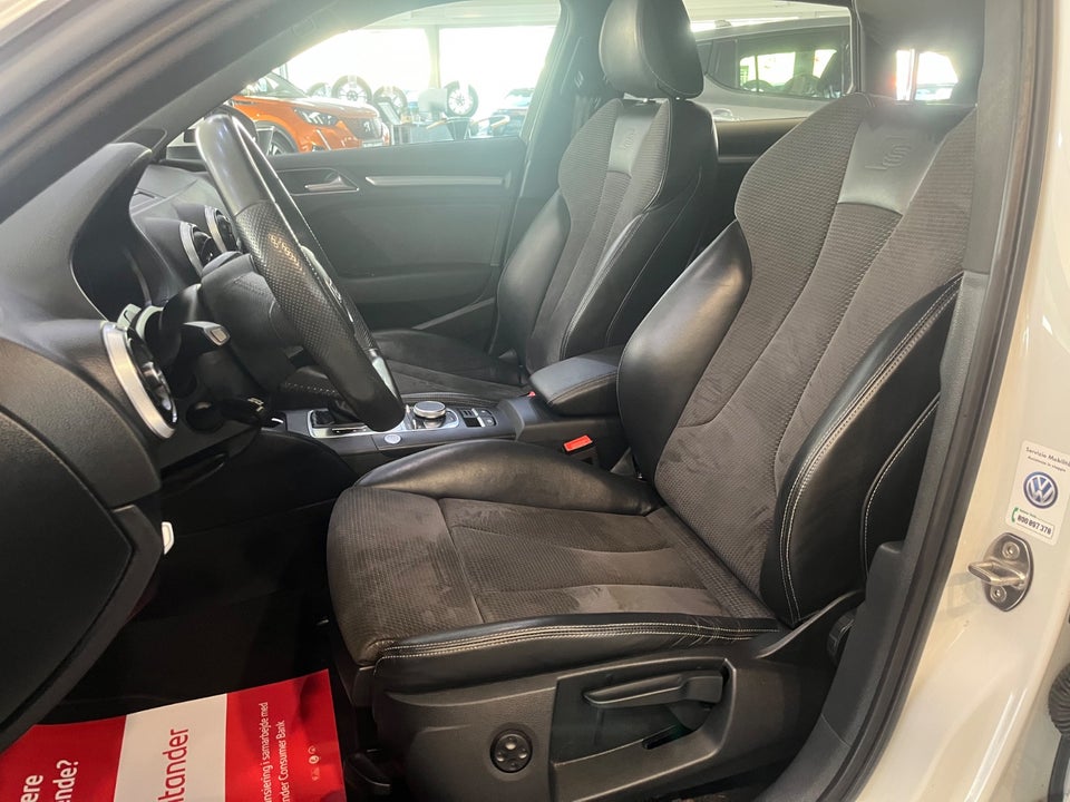 Audi A3 1,4 e-tron S-line Sportback S-tr. 5d