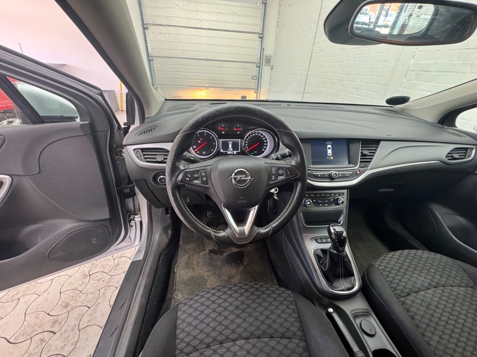 Opel Astra 1,6 CDTi 110 Enjoy Sports Tourer 5d