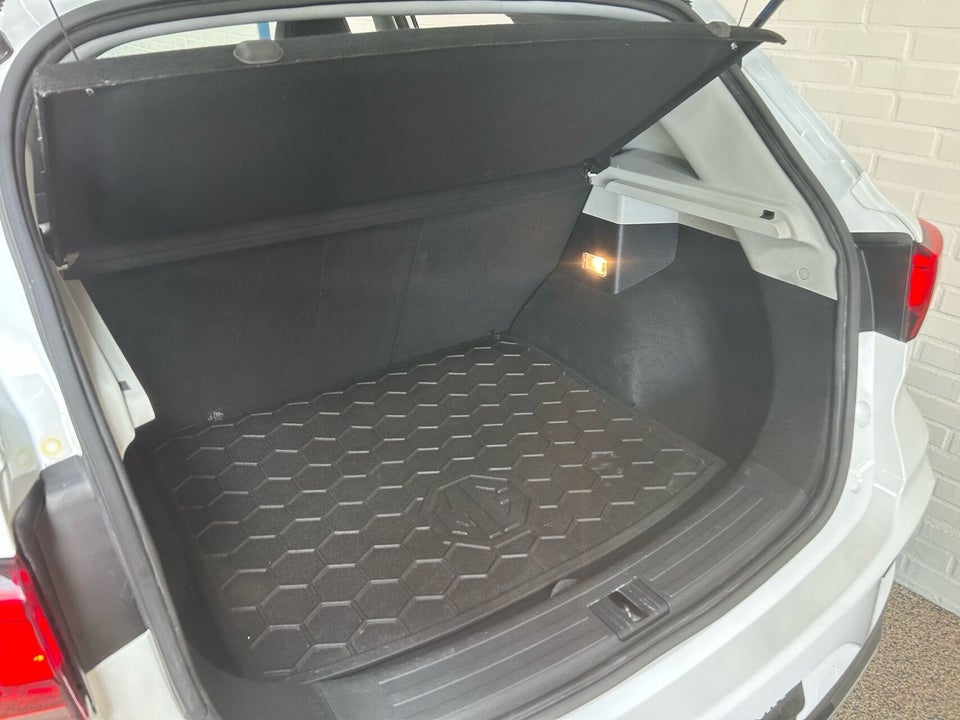 MG ZS 70 Luxury 5d
