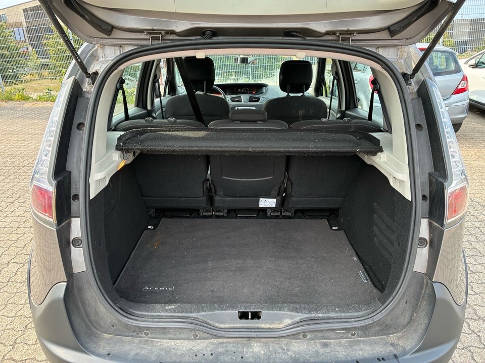 Renault Scenic XMod 1,6 16V Expression 5d