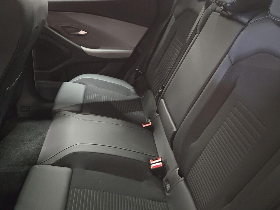 Ford Explorer 77 Premium Extended Range 5d