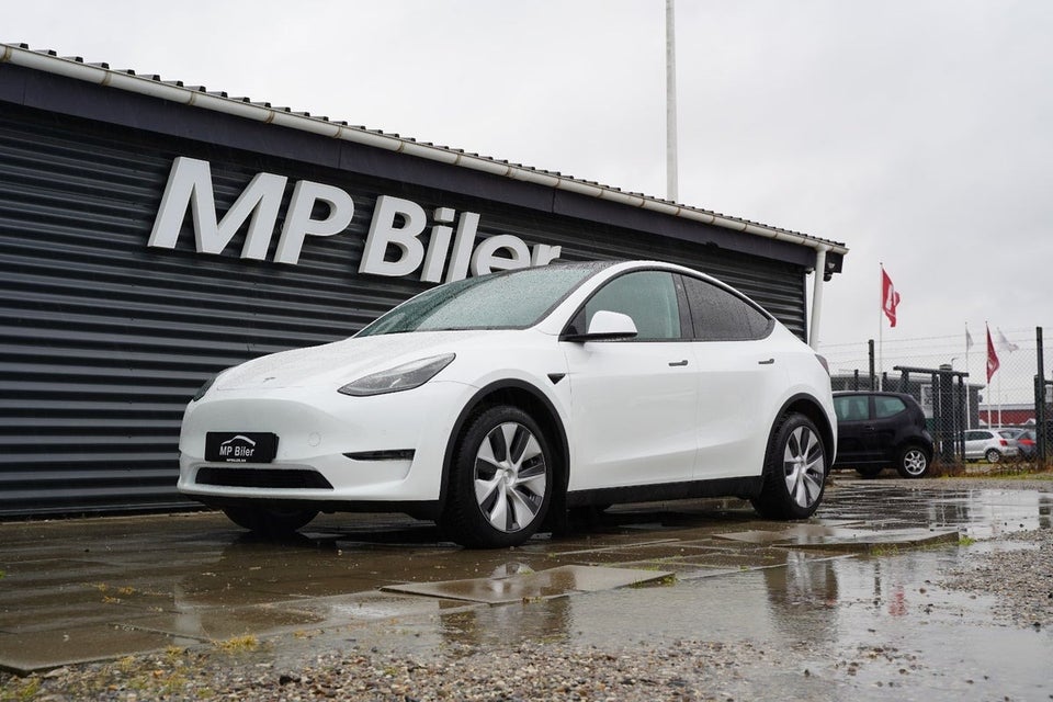 Tesla Model Y Long Range AWD 5d