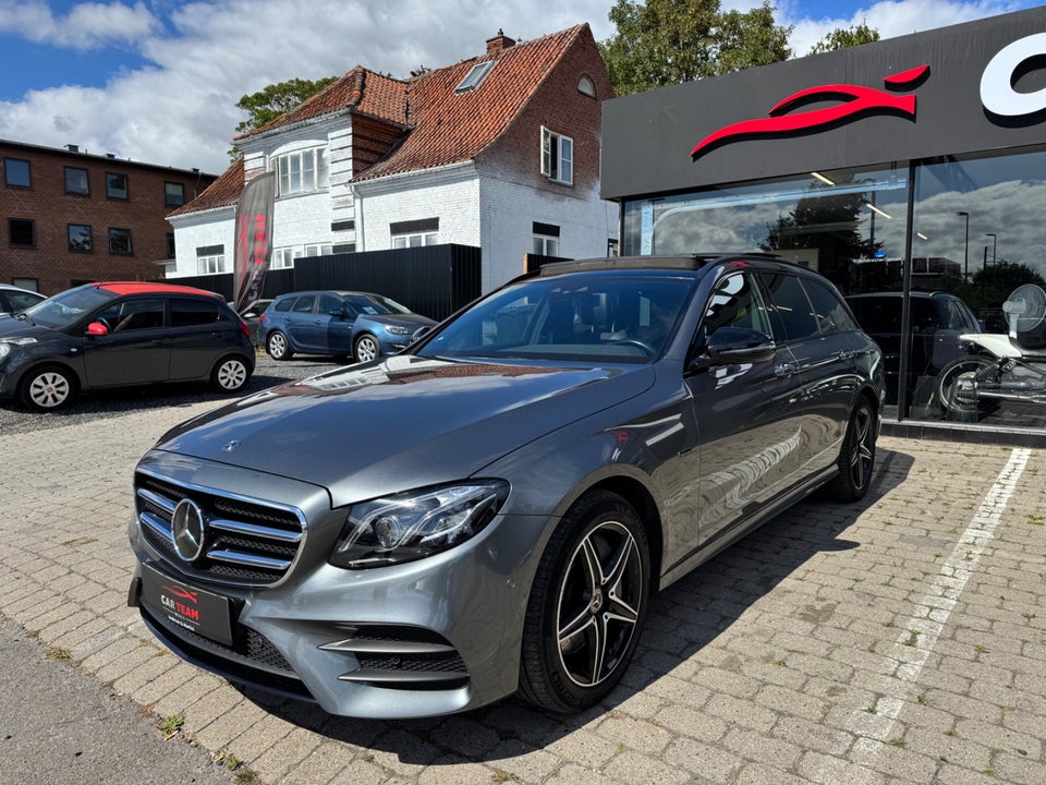 Mercedes E300 de 2,0 AMG Line Night Edition stc. aut. 5d
