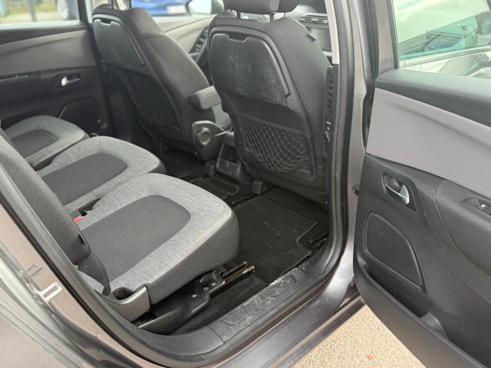 Citroën Grand C4 Picasso 1,2 PureTech 130 Attraction 7prs 5d