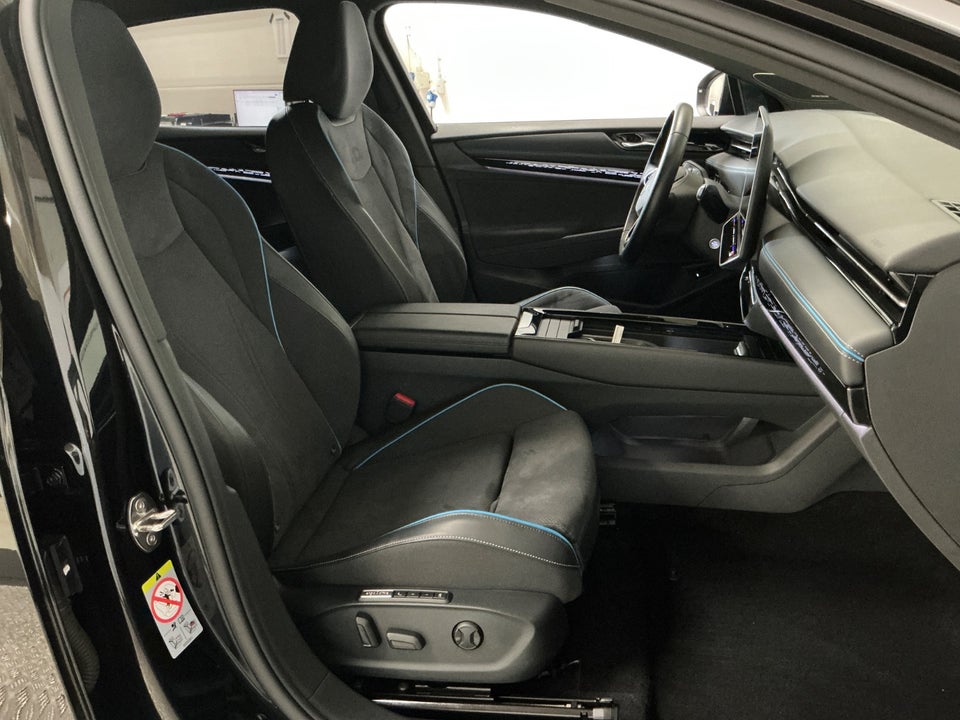 VW ID.7 77 Pro Business Premium 5d