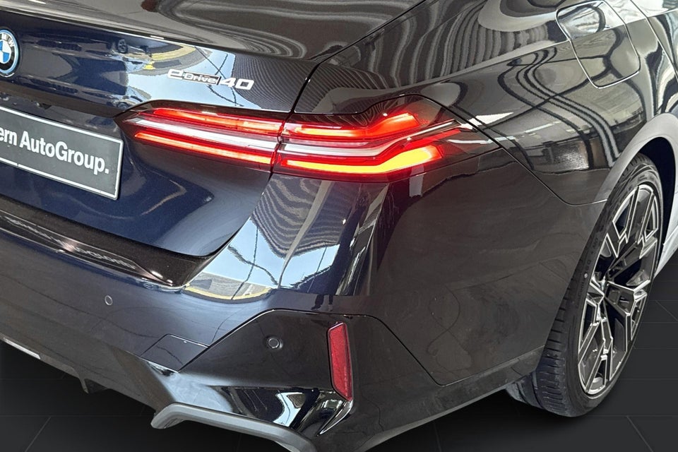 BMW i5 eDrive40 M-Sport 4d