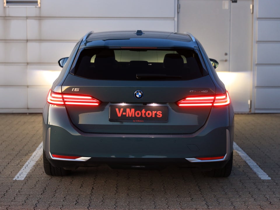 BMW i5 eDrive40 Touring Supercharged 5d