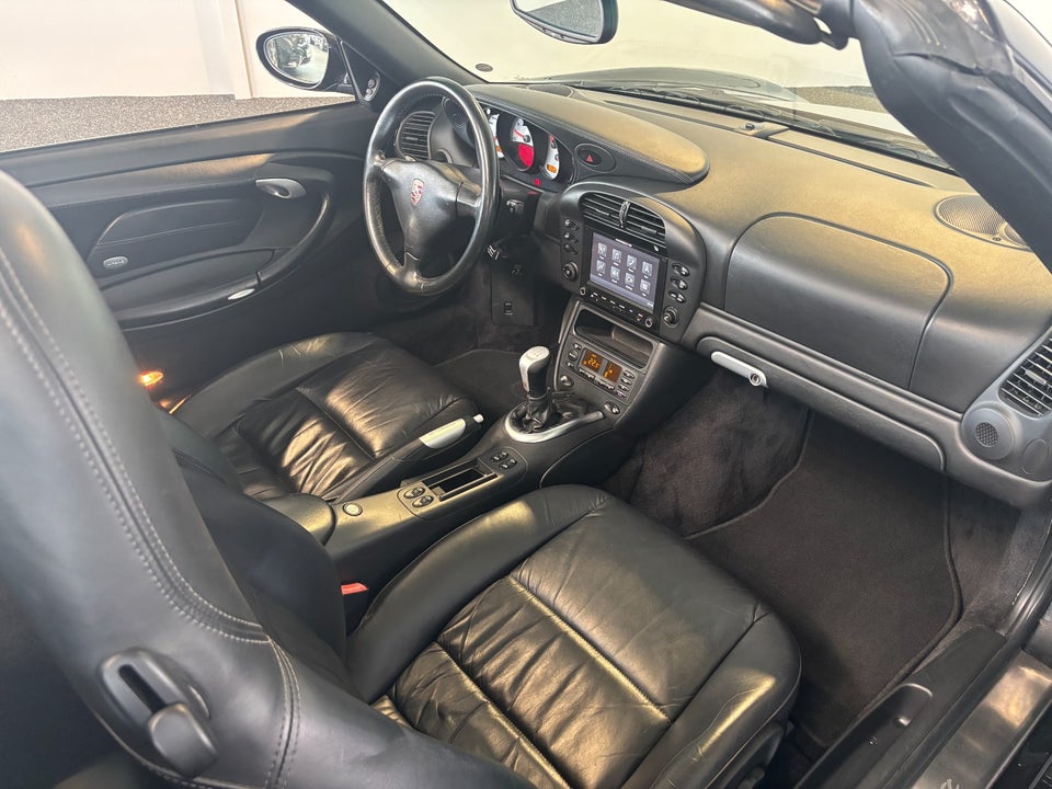 Porsche 911 Carrera 4S 3,6 Cabriolet 2d
