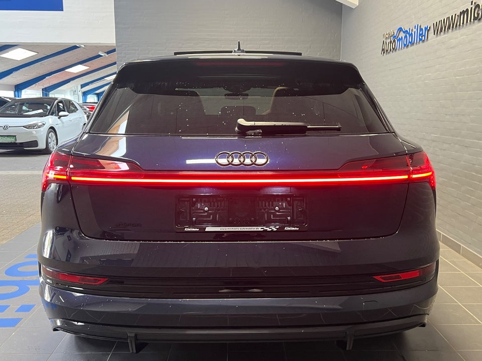 Audi e-tron 55 S-line quattro 5d