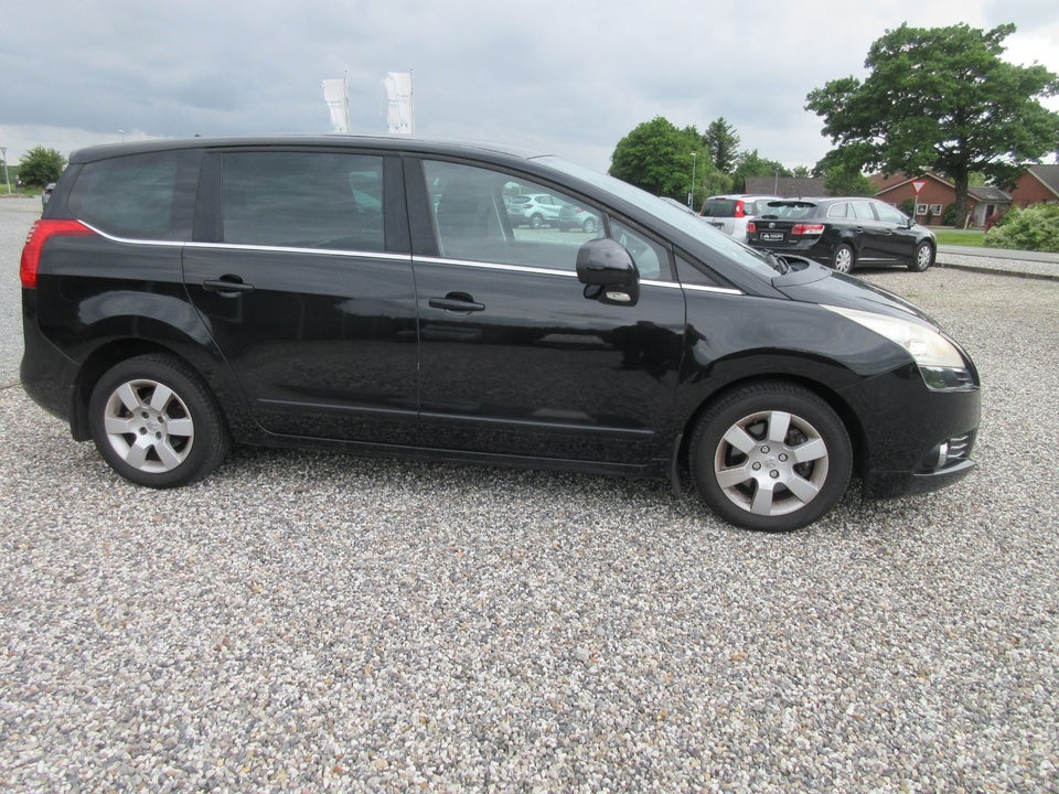 Peugeot 5008 2,0 HDi 150 Premium 7prs 5d