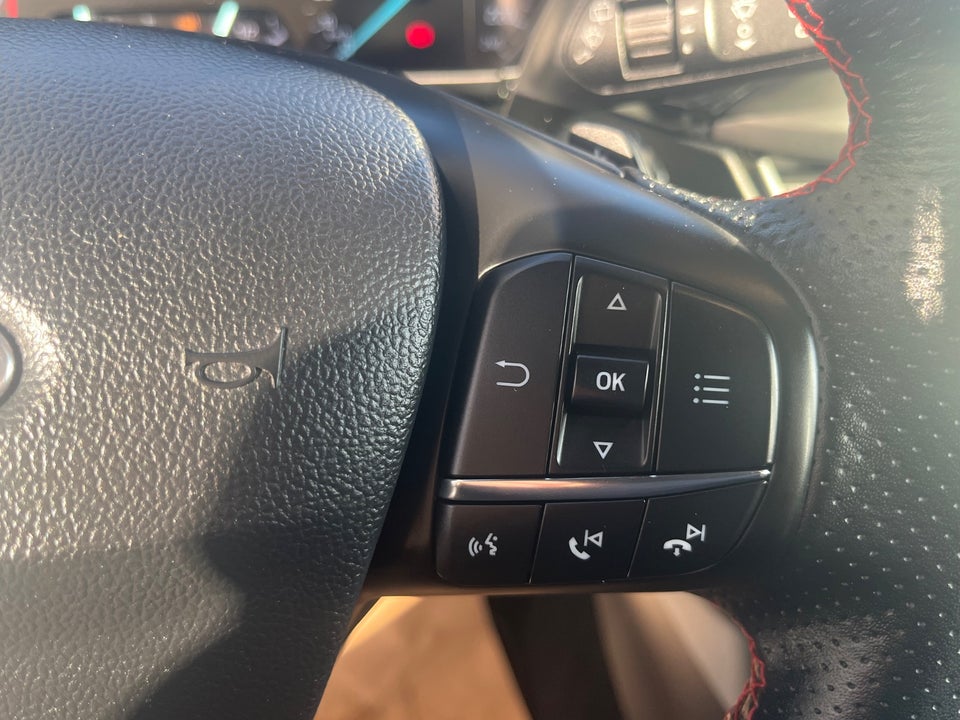 Ford Focus 1,5 EcoBoost ST-Line stc. aut. 5d