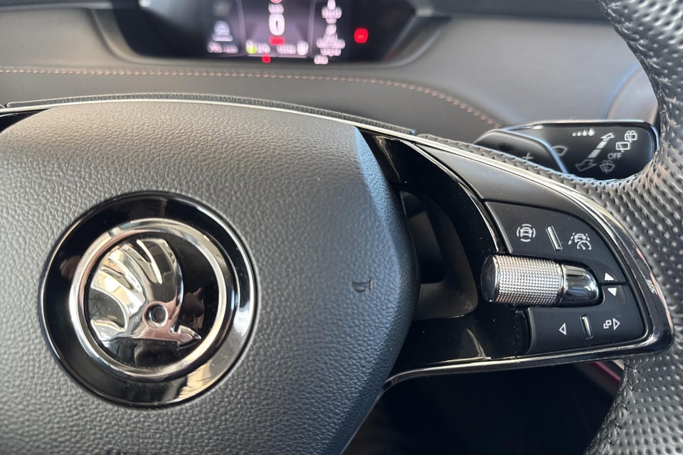 Skoda Enyaq 80 iV Suite 5d