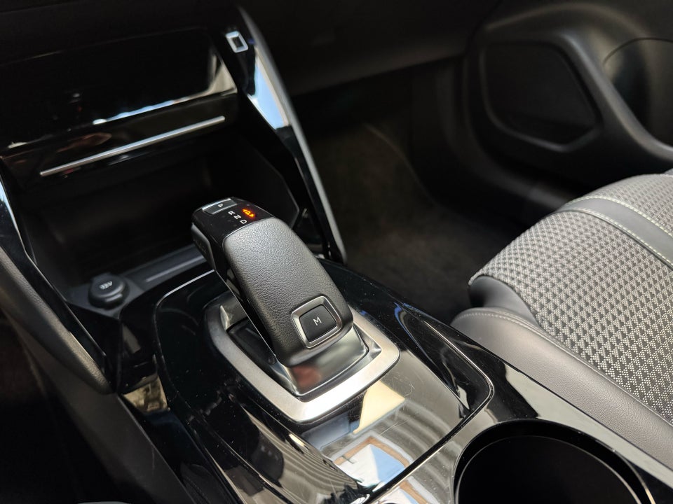 Peugeot 2008 1,5 BlueHDi 130 GT Line EAT8 5d