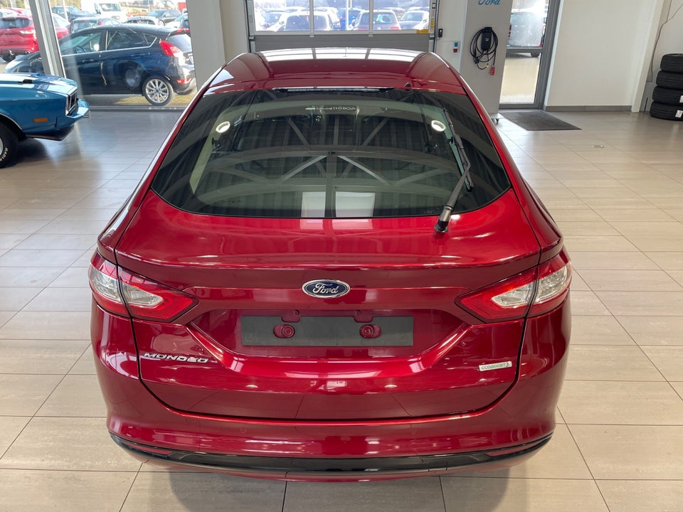 Ford Mondeo 1,5 SCTi 160 Titanium 5d