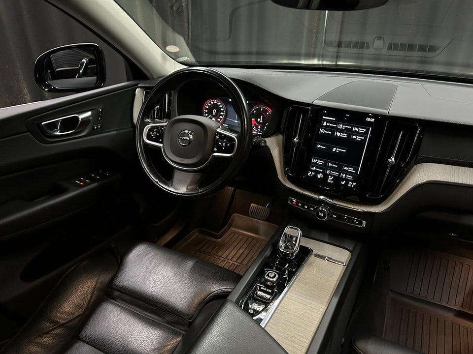 Volvo XC60 2,0 B4 197 Inscription aut. AWD 5d