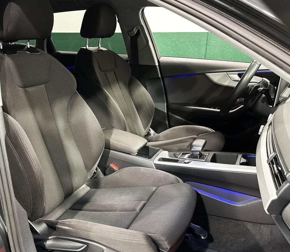 Audi A4 40 TFSi Prestige Avant S-tr. 5d