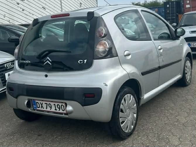 Citroën C1 1,0i  5d