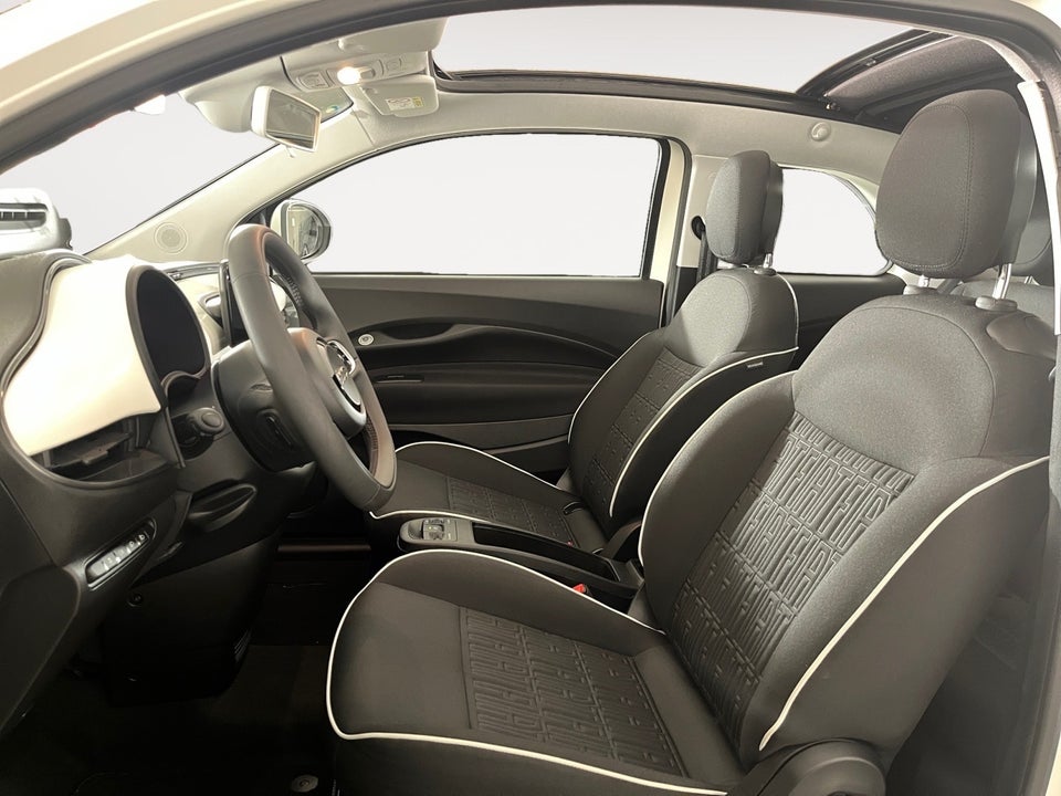 Fiat 500e 42 Icon Cabrio 2d