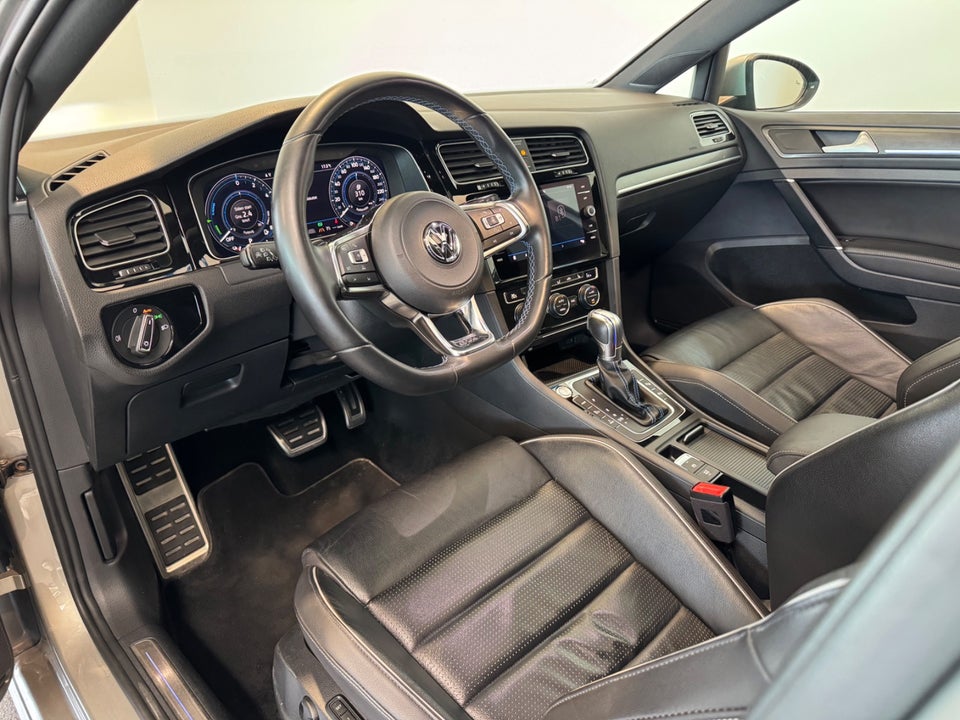 VW Golf VII 1,4 GTE DSG 5d