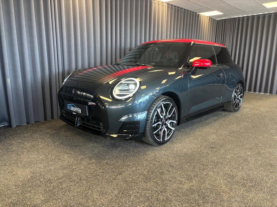 MINI Cooper SE JCW Trim XL 3d