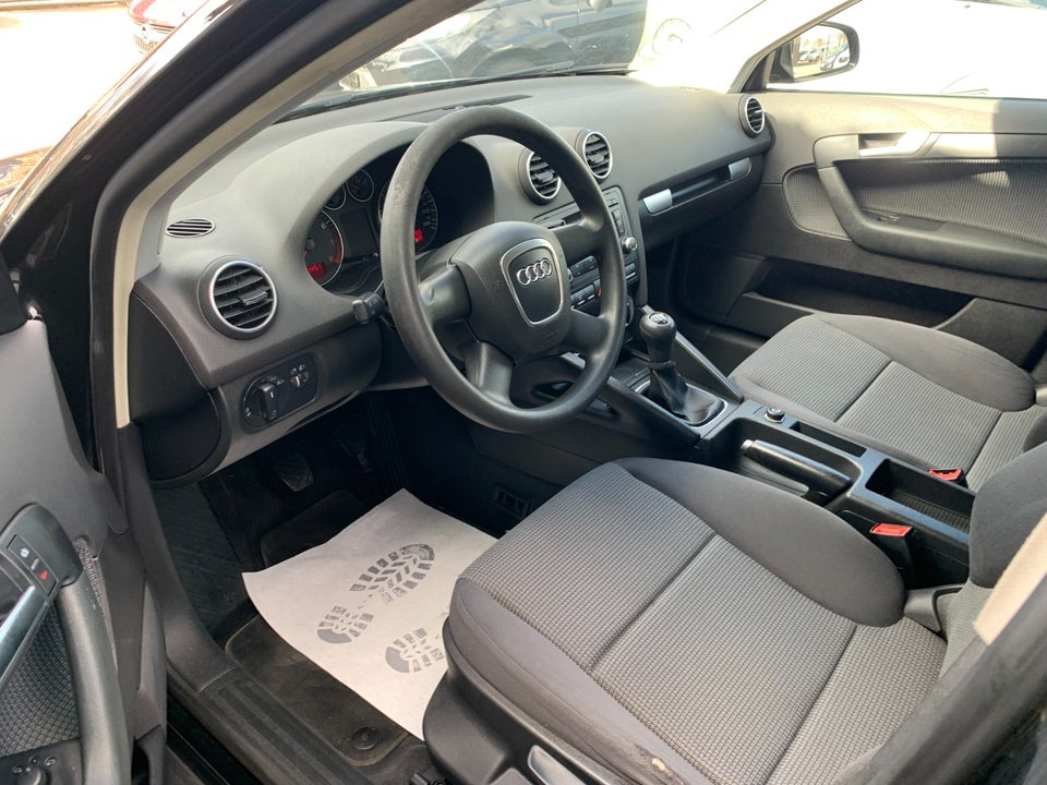 Audi A3 1,6 Ambition Sportback 5d