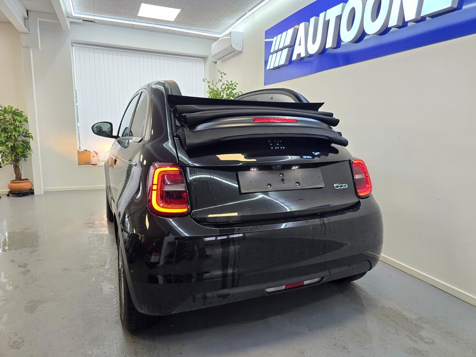 Fiat 500e 42 Icon Cabrio 2d
