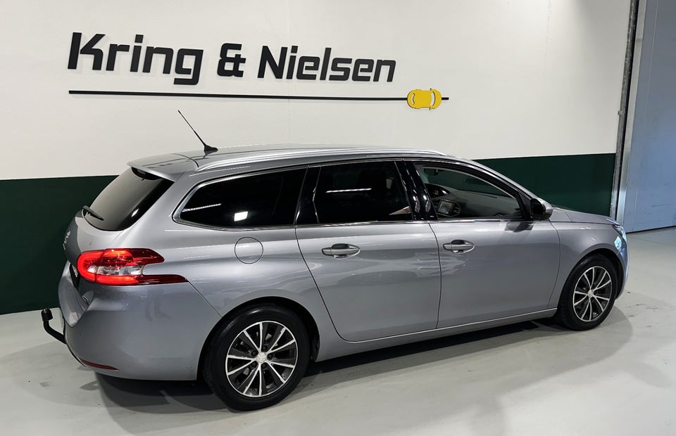 Peugeot 308 1,6 BlueHDi 120 Active SW EAT6 5d