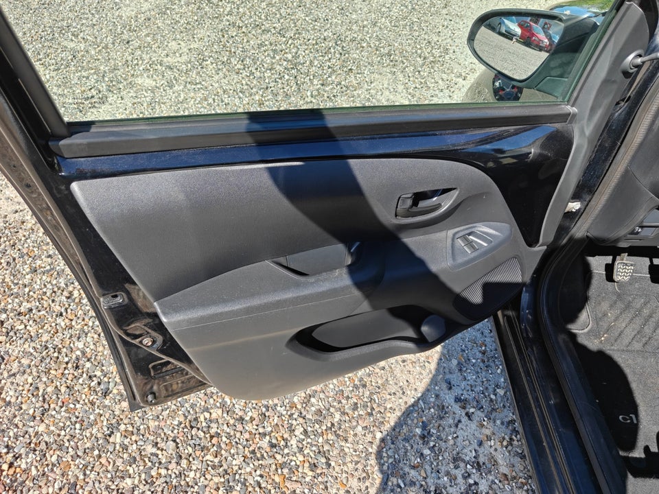 Citroën C1 1,2 PureTech Attraction 5d