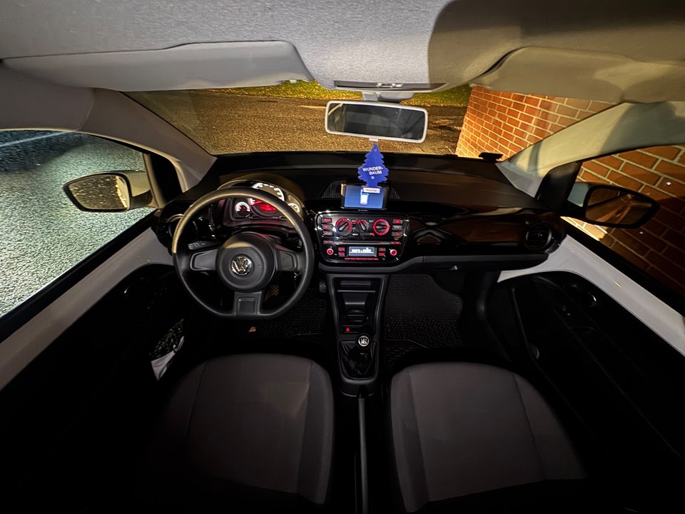 VW Up! 1,0 60 Black Up! 5d