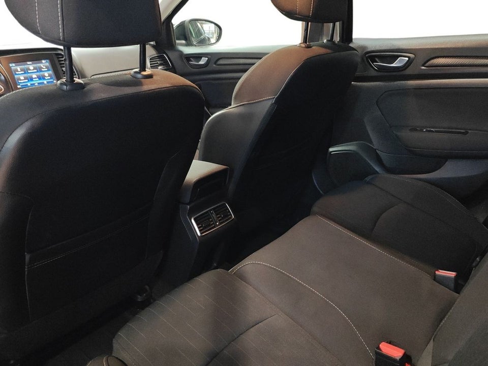 Renault Megane IV 1,3 TCe 140 Limited Sport Tourer EDC 5d