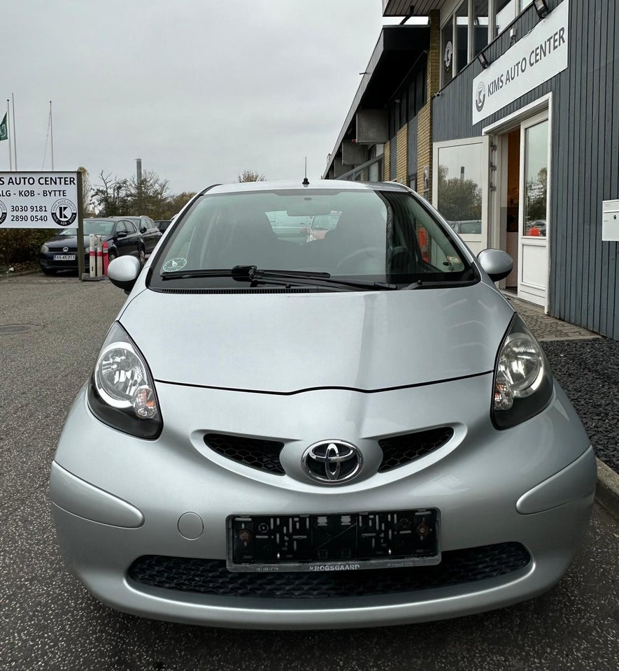 Toyota Aygo 1,0 Plus 5d