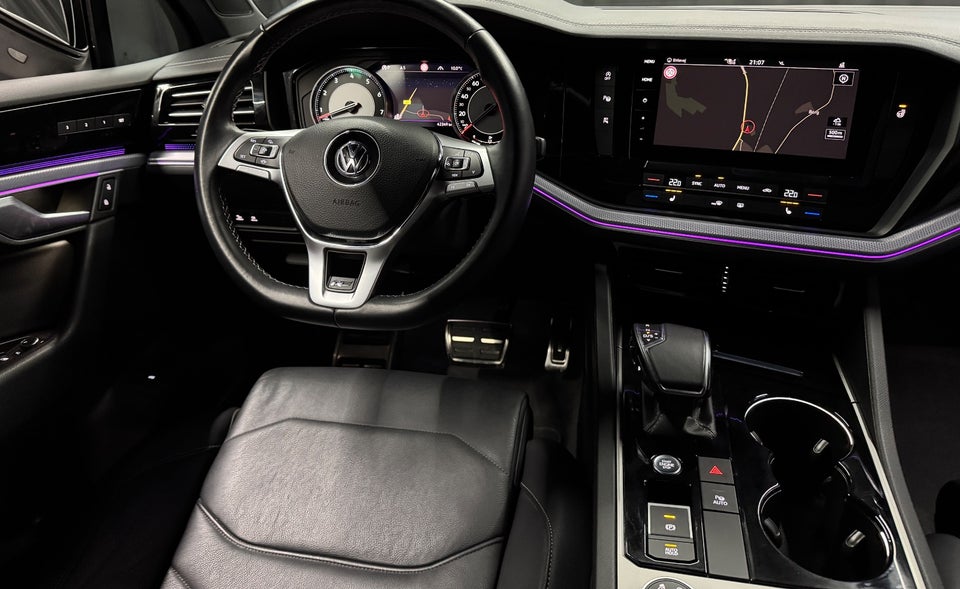 VW Touareg 3,0 TSi 340 R-line aut. 4Motion 5d