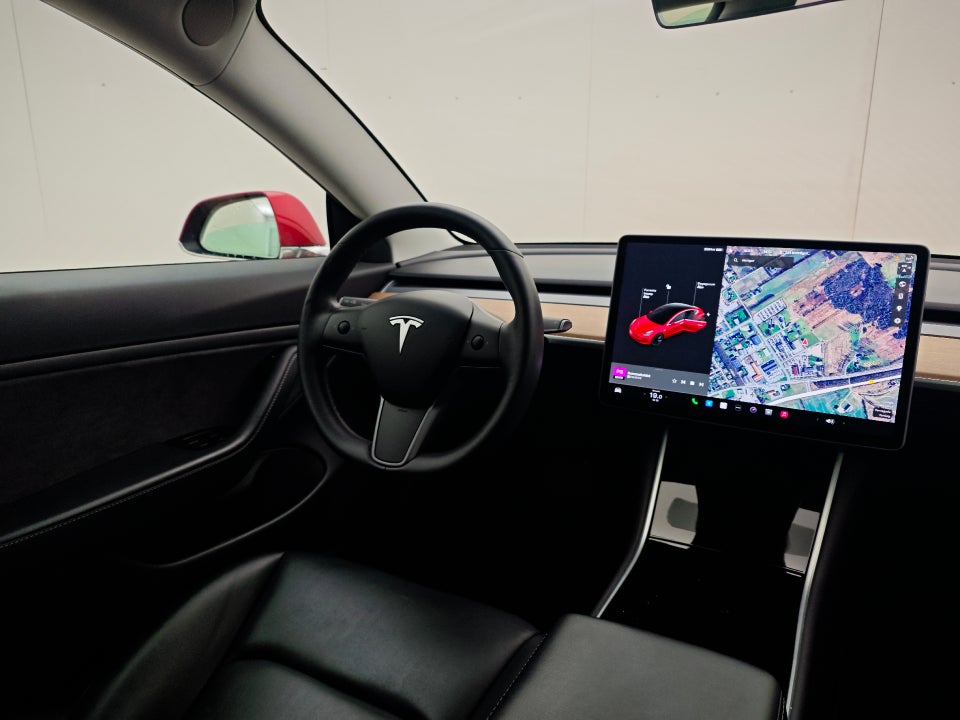 Tesla Model 3 Long Range AWD 4d