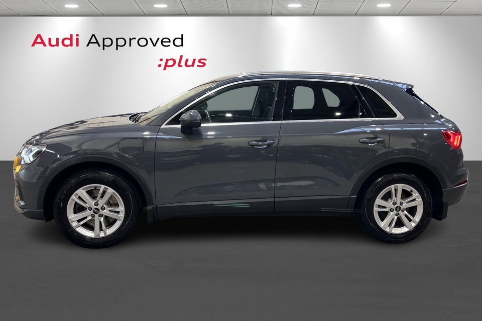 Audi Q3 45 TFSi e Attitude plus S-tr. 5d