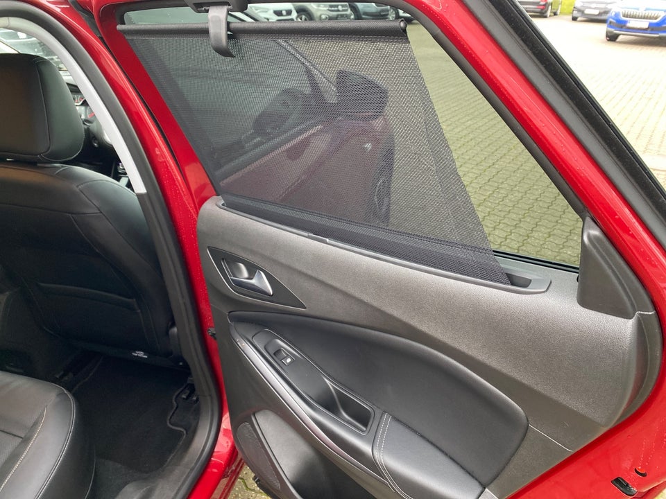 Opel Grandland X 1,6 Hybrid4 Exclusive aut. 5d