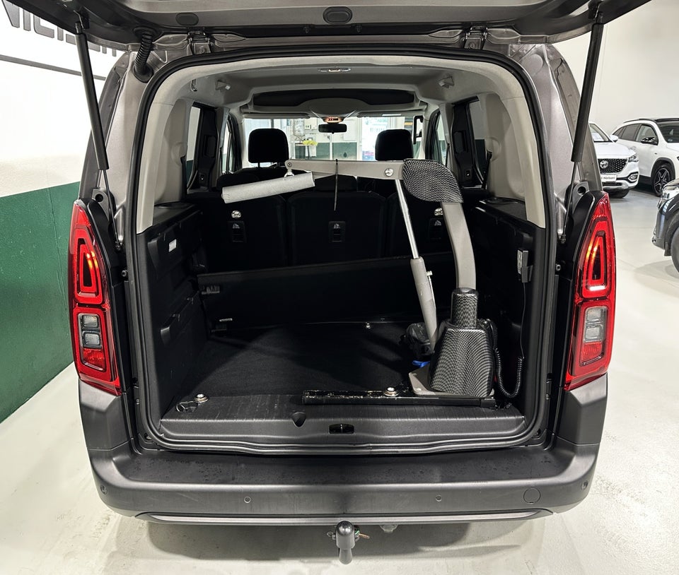 Citroën Berlingo 1,5 BlueHDi 130 Iconic EAT8 5d