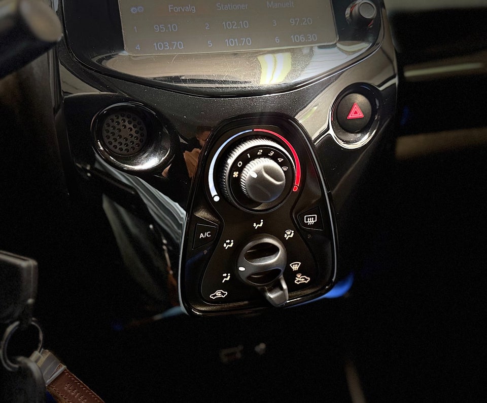 Toyota Aygo 1,0 VVT-i x-cellence 5d