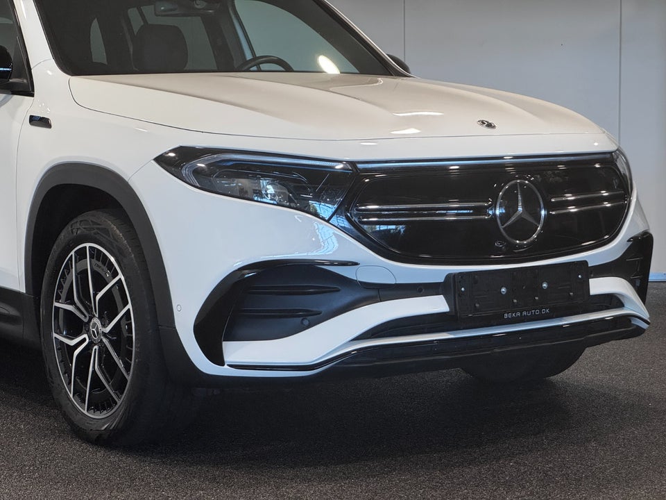 Mercedes EQB300 AMG Line 4Matic 5d