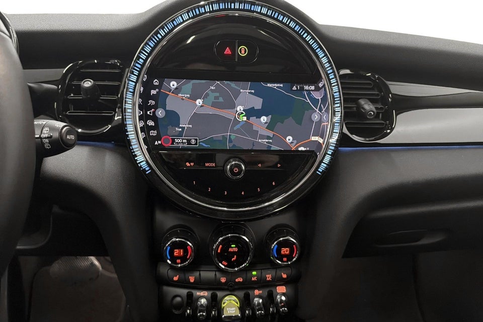 MINI Cooper SE Essential 3d