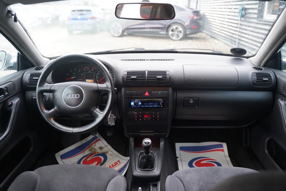 Audi A3 1,8 Ambiente 5d