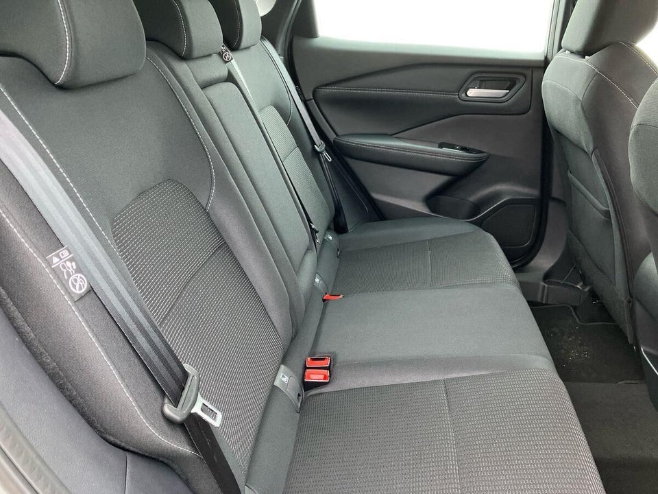 Nissan Qashqai 1,3 mHEV Acenta 5d