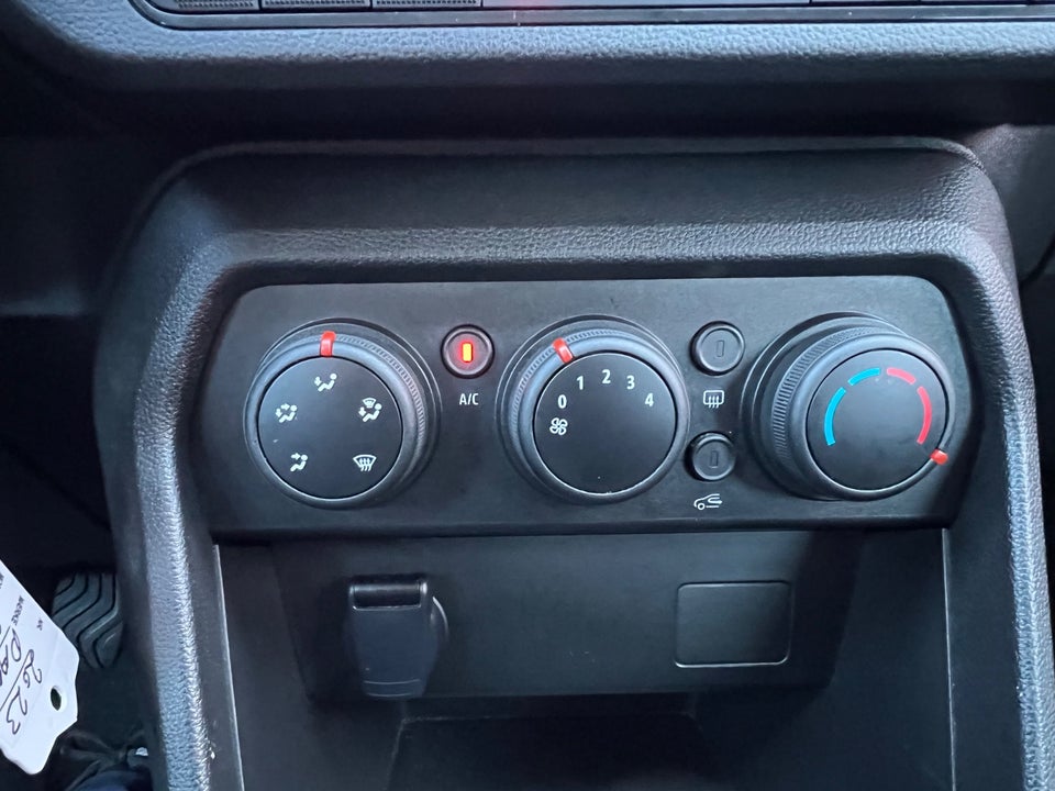 Dacia Jogger 1,0 TCe 110 Essential 7prs 5d