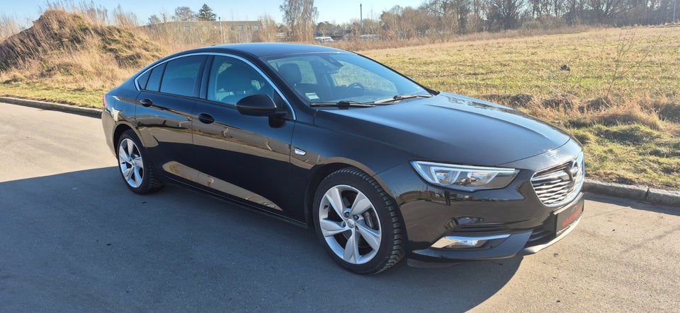 Opel Insignia 2,0 T 260 OPC Line Grand Sport aut. 4x4 5d